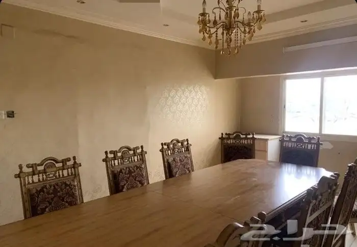 طاولة طعام 1