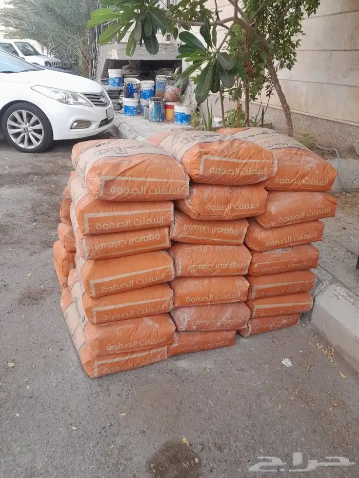 قلاب بطحاء اسمنت بلك اسود واحمر 4