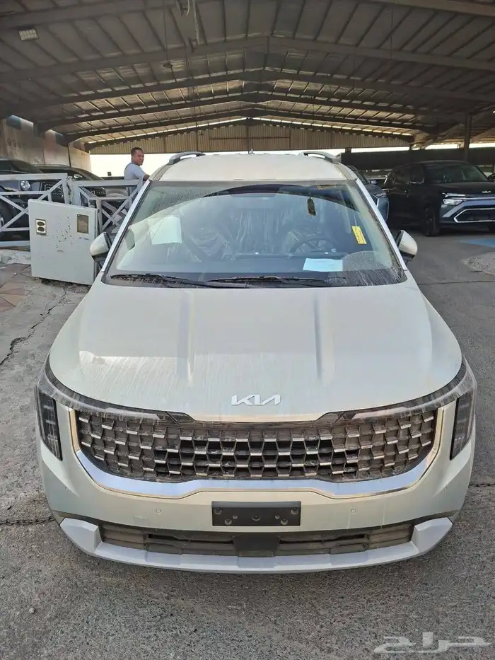 كيا كارنيفال استاندر 2025 عرض خاص بكمية محدودة 0