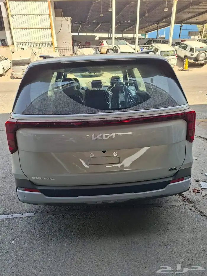 كيا كارنيفال استاندر 2025 عرض خاص بكمية محدودة 1