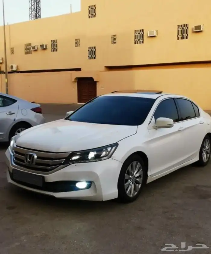 هوندا أكورد 2015 للبدل بجيب فقط 15