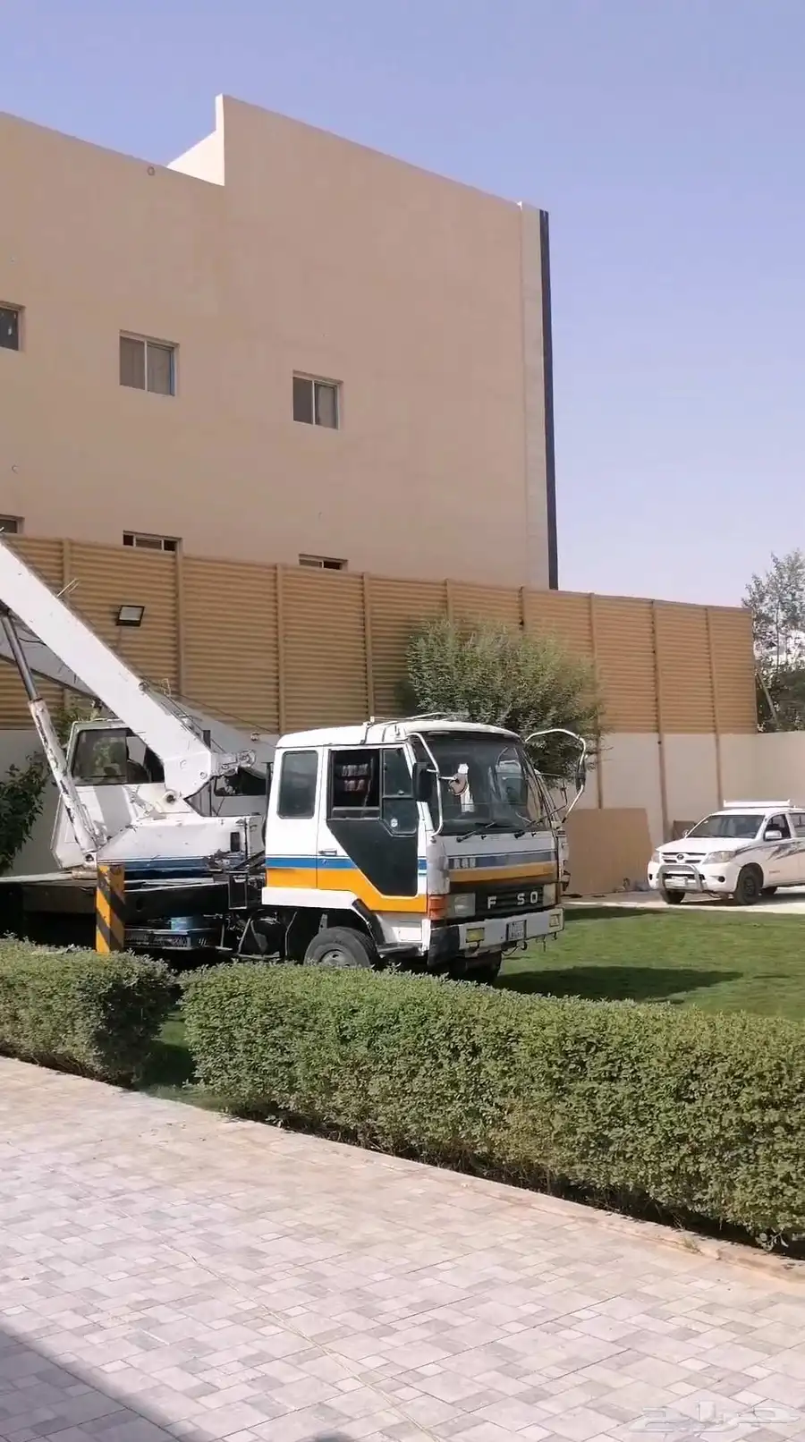 ساتر شرائح للتنفيذ التواصل على الرقم الموضح 8