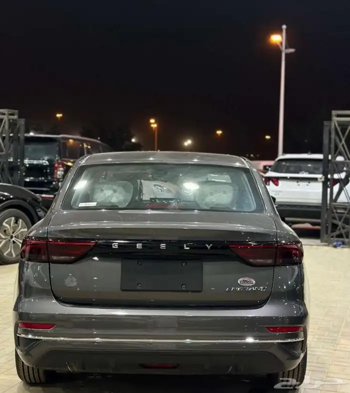 جيلي ام جراند استندر2025 2