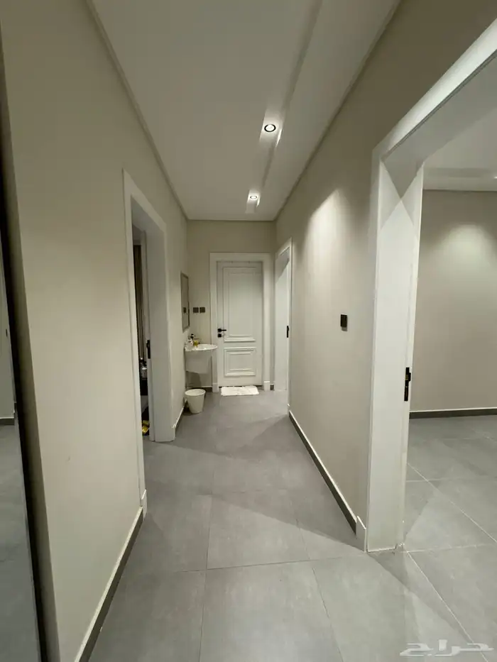 شقه الايجار في مجمع سكني 7