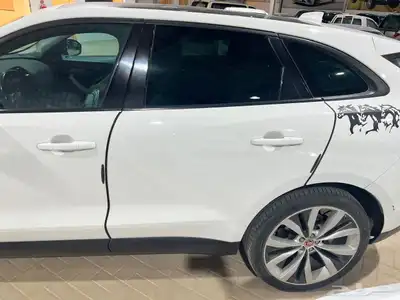 جاكوار Fpace 2018 19