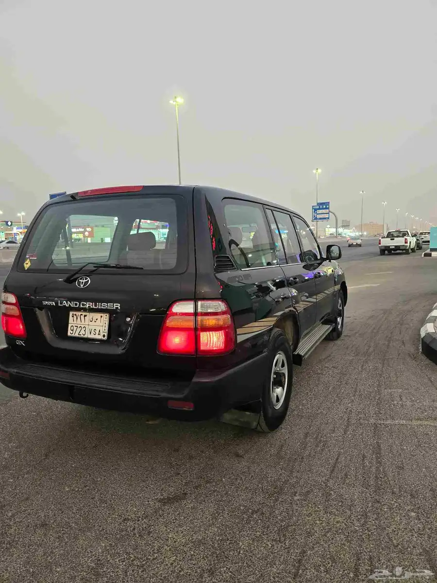 اندكروزر موديل 2000 7