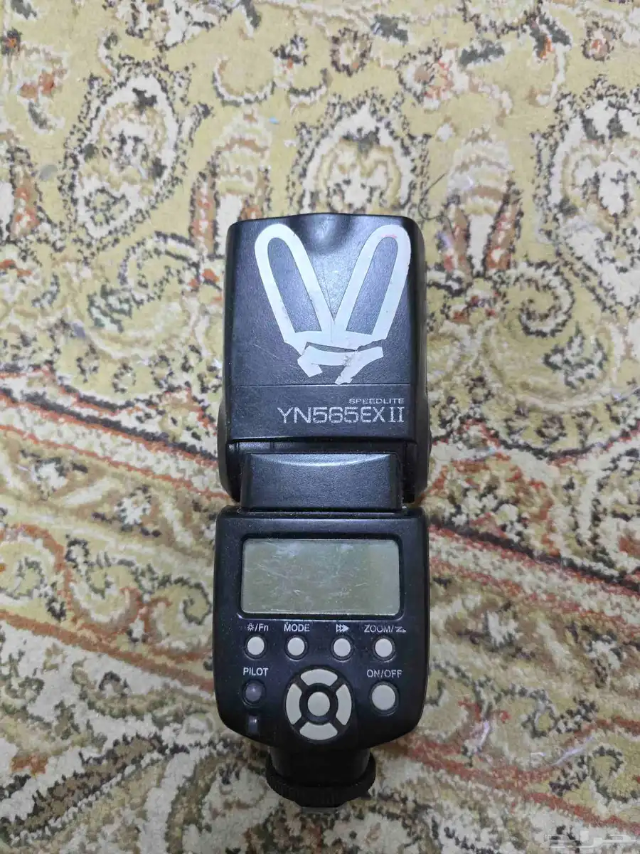 فلاش كاميرا و شنطة كاميرا 0