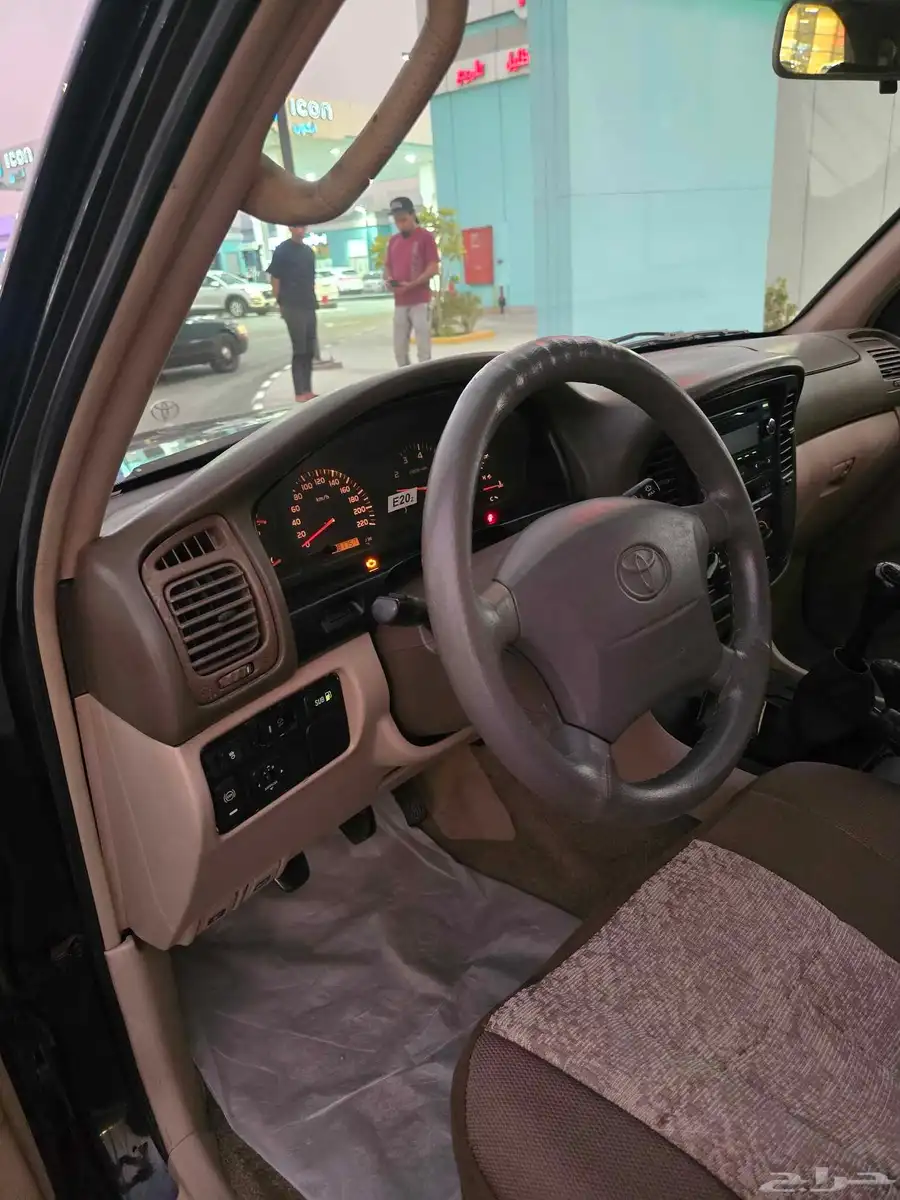 اندكروزر موديل 2000 12