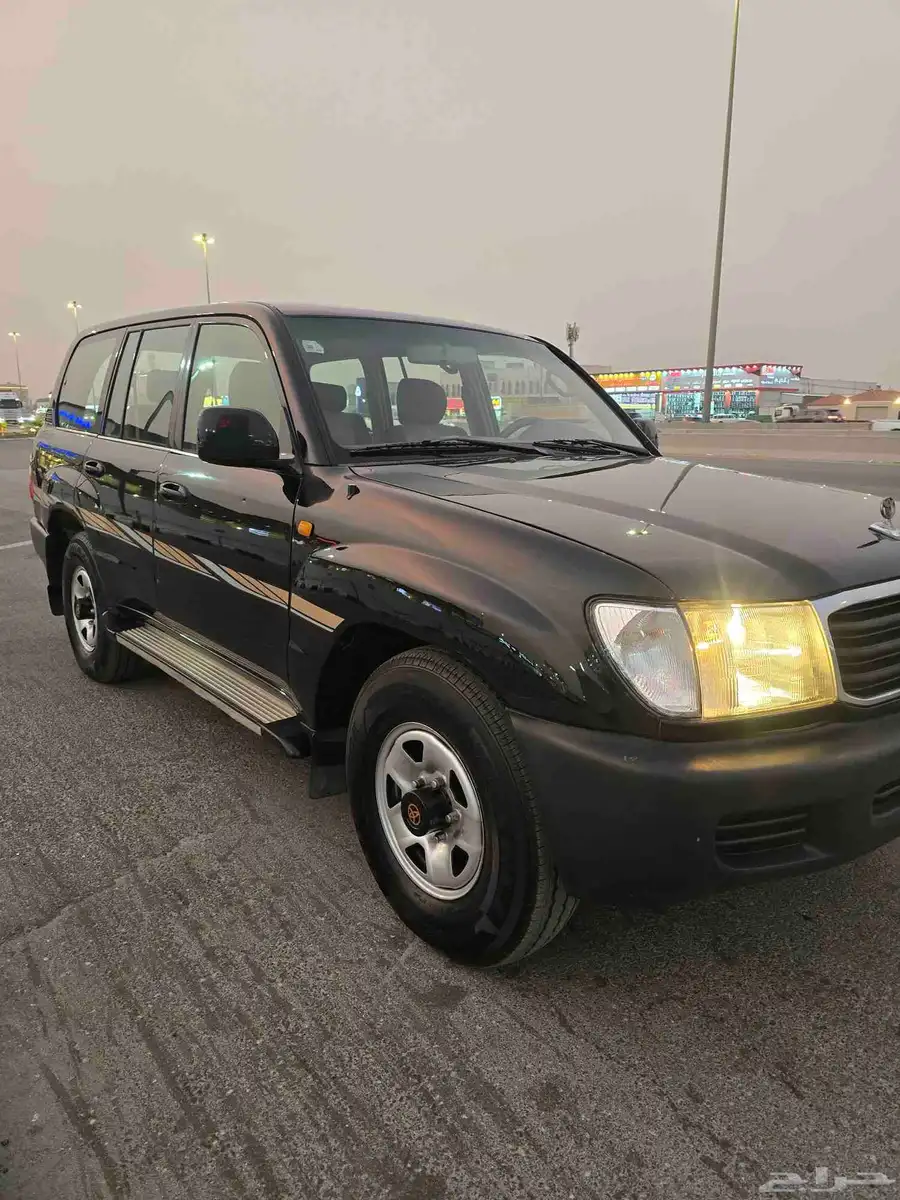 اندكروزر موديل 2000 1