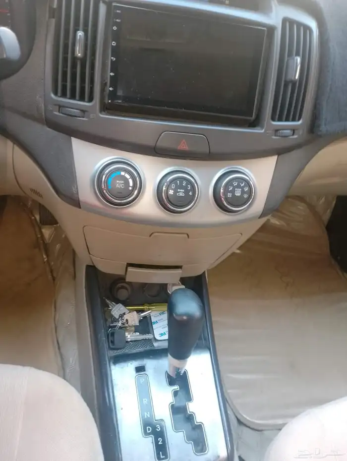 Honda elentra 2011 model 2