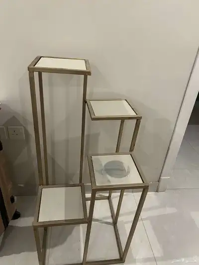 بس فيه عيب واحد بقعد فقط 0