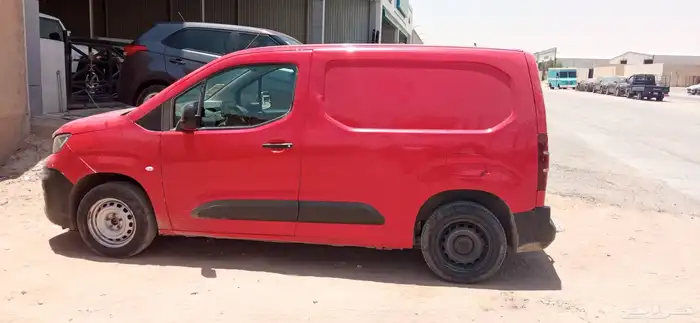 باص بيجو بارتنر 2023 الممشى 110 الف 3