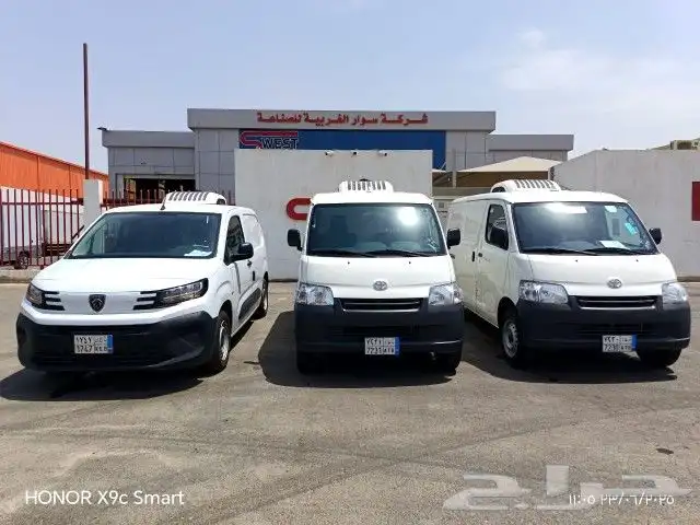 تجهيز سيارات مبرده وصناديق الدينات وعزل الفان واجهزة تجميد 0