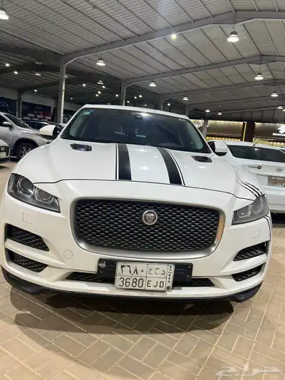 جاكوار Fpace 2018 26