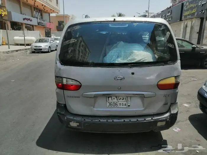 سياره هيونداي فان H1 موديل 2006 استماره والفحص منتهيه 1