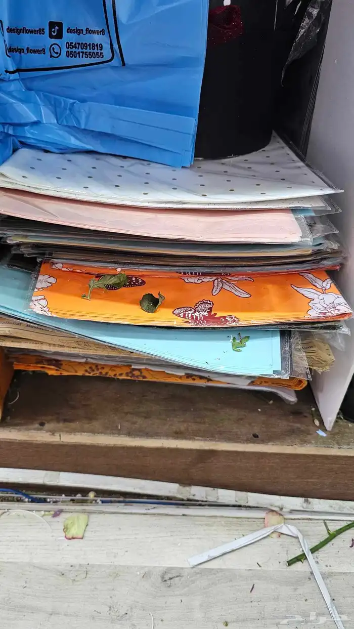 اغراض بظاعة محل ورود.. تبيع المحل باقي البظاعه 24