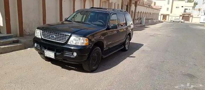 للبيع سياره فورد اكسبلورر موديل سنه 2005 2
