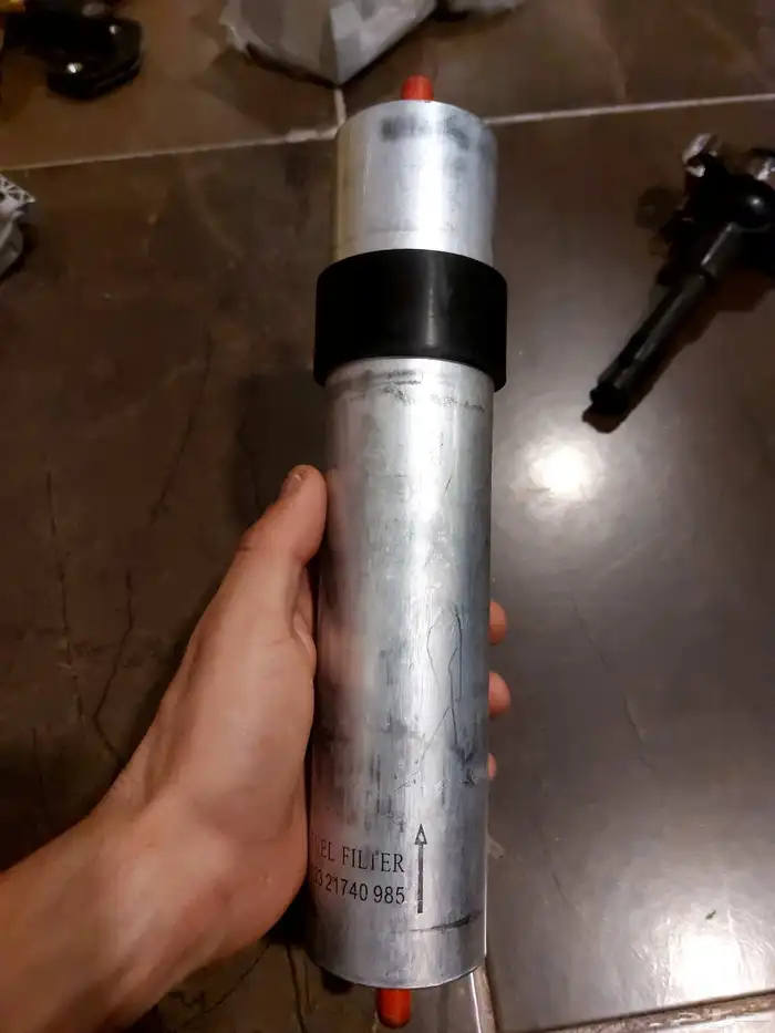 قطع غيار بي ام دبليو e39 2