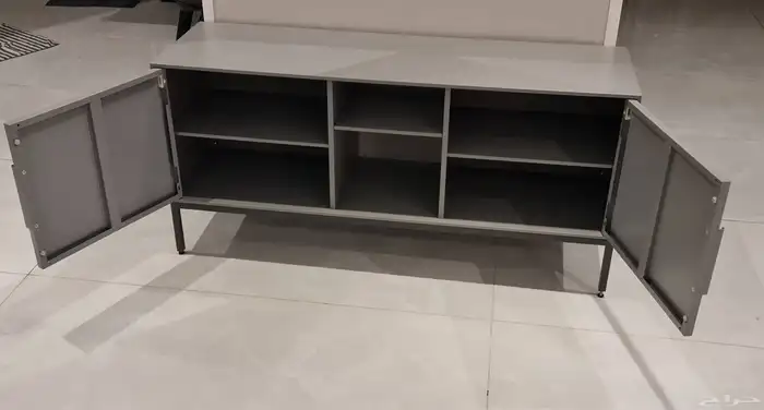 طاولة تلفزيون 1