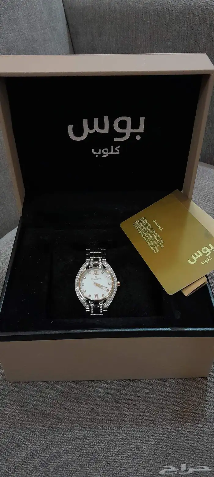 ساعة نسائية من كرديال بوس كلوب 1