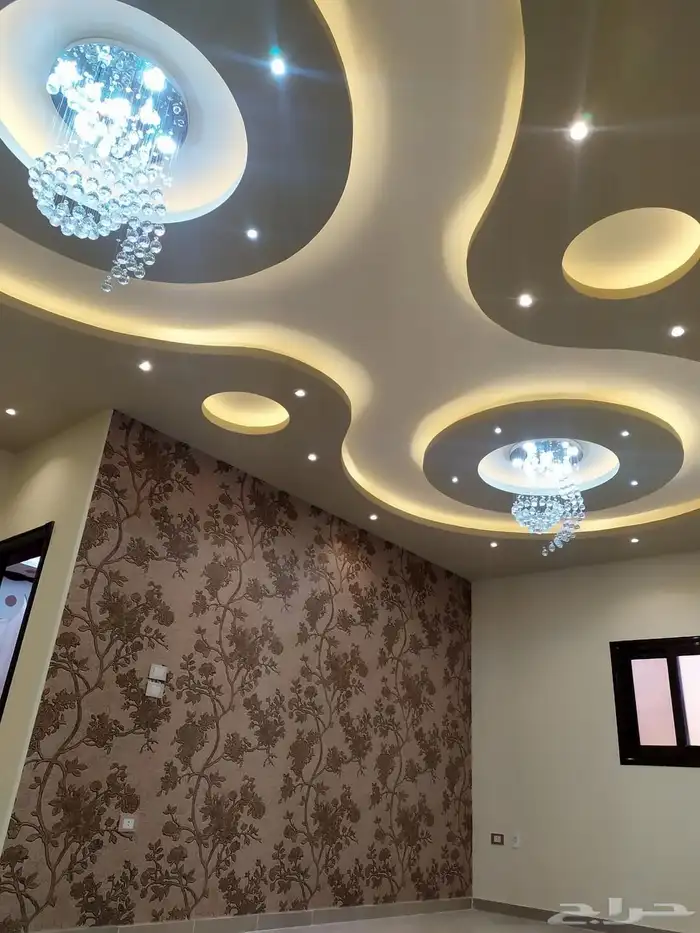 معلم دهانات بتبوك وديكورات وترميمات 1