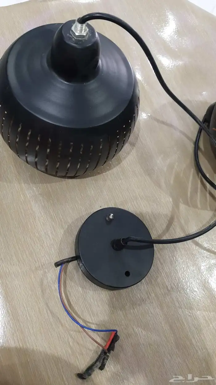 مصباح معلق .. استعمال نظيف .. مخفض السعر قابل للتفاوض 1