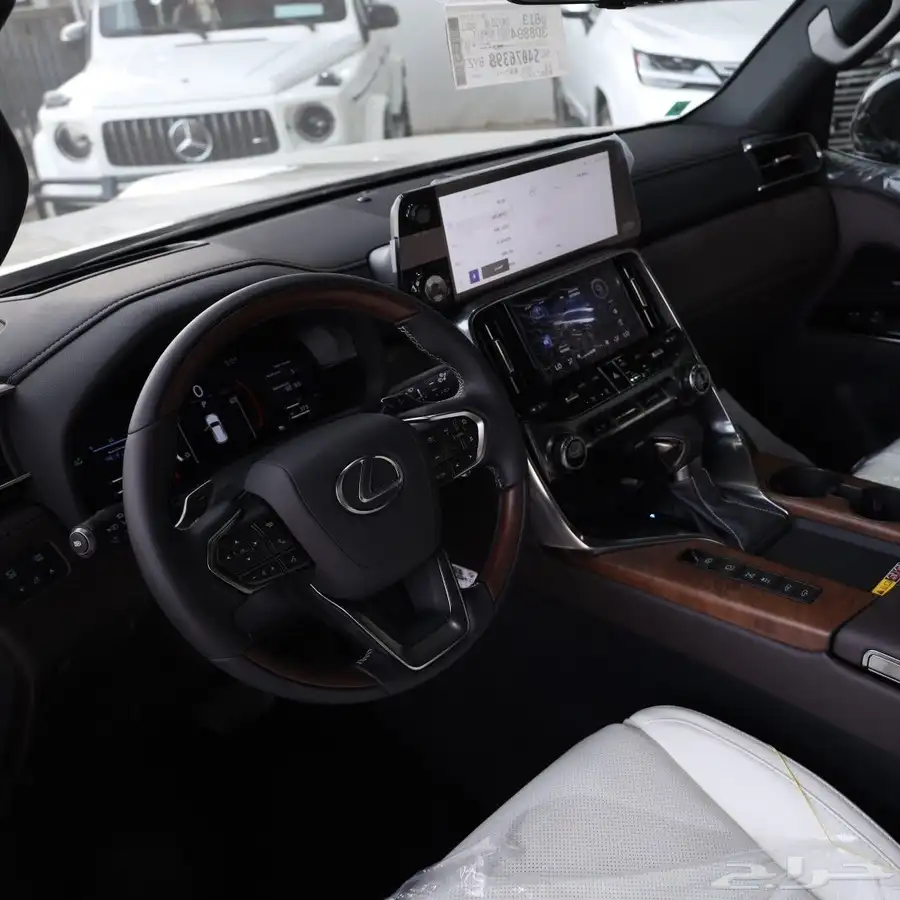 لكزس LX600 BB الساير أوف وايت 2025 5