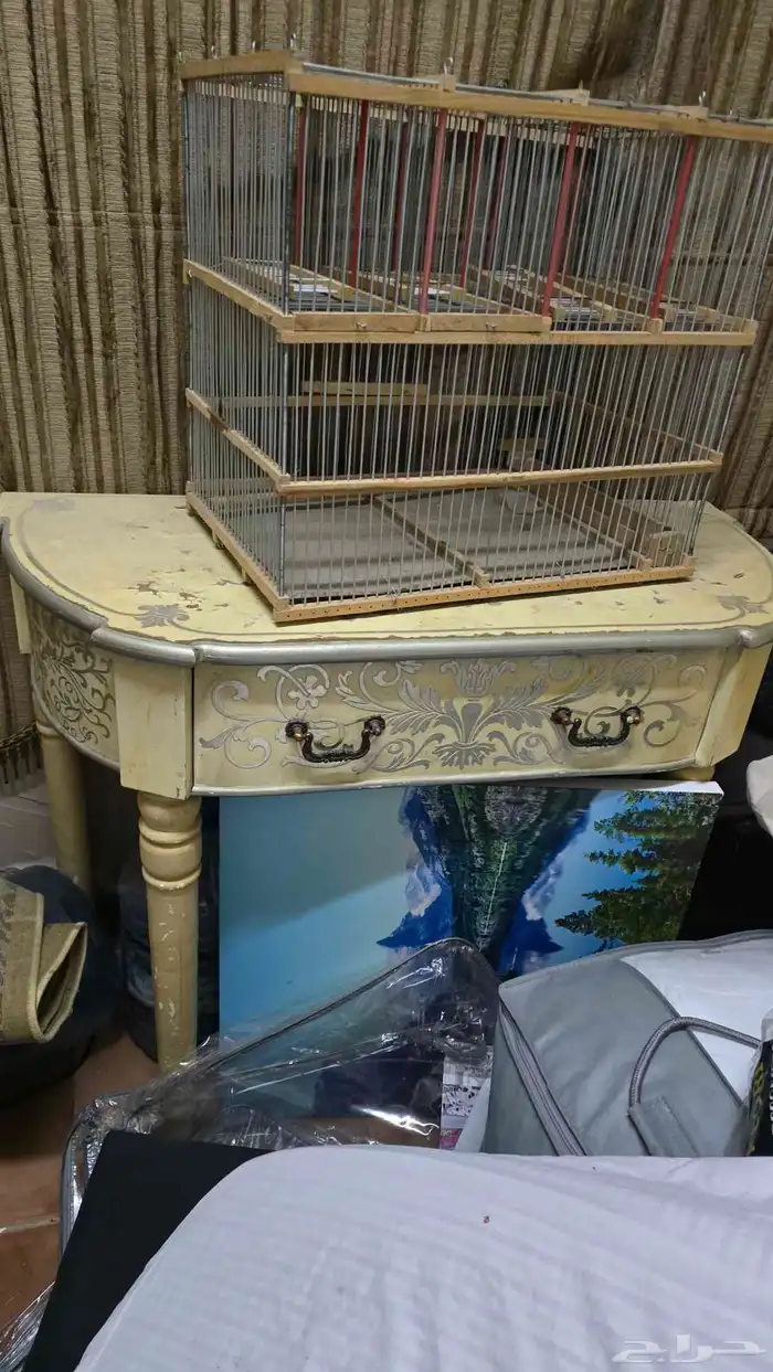أغراض عشوائيه كنب كراسي تلفزيون 9