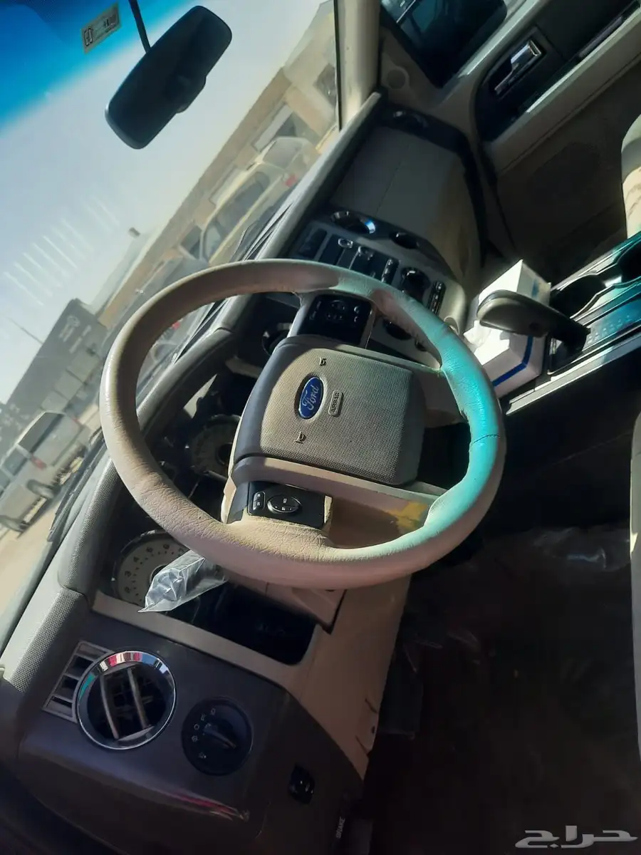 فورد اكسبديشن 2013 2