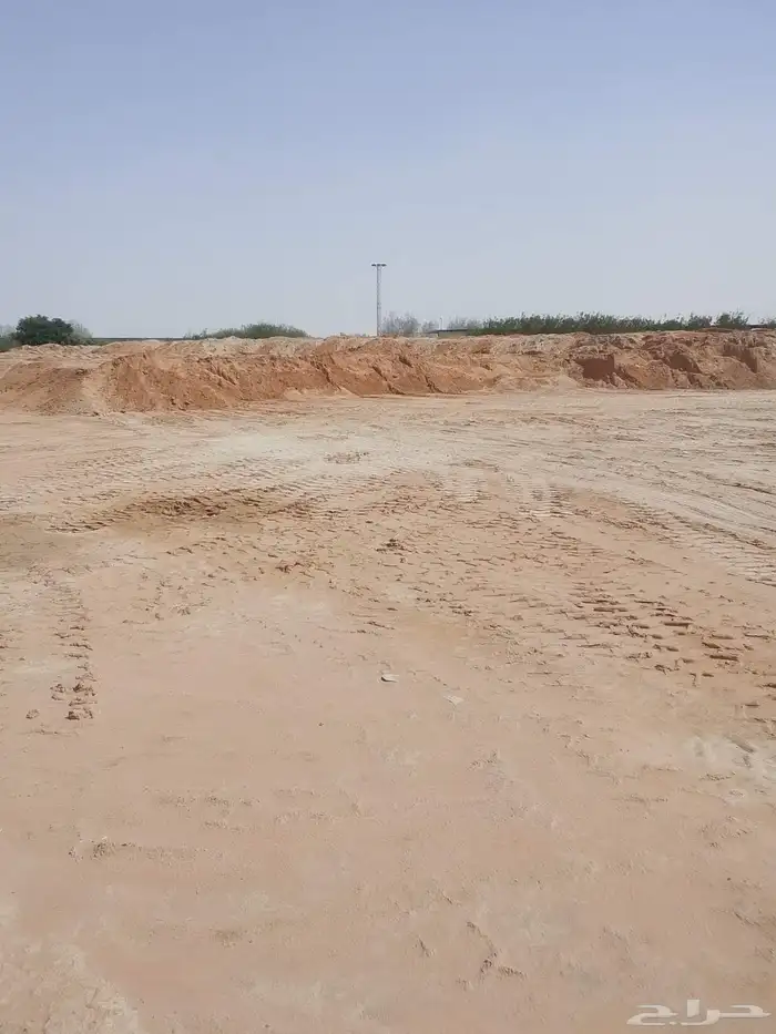طين زراعي شرط نظيف درجه اول للزراعه والمشاتل في الخرج 0