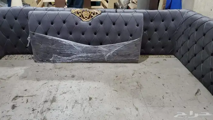 تنجيد وتفصيل كنب ومجالس عربيه مساند ستائر 13