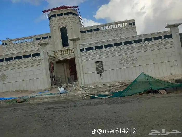لياسه ملونه بالاسمنت الابيض وبطحااء الرياض مع العازل 5