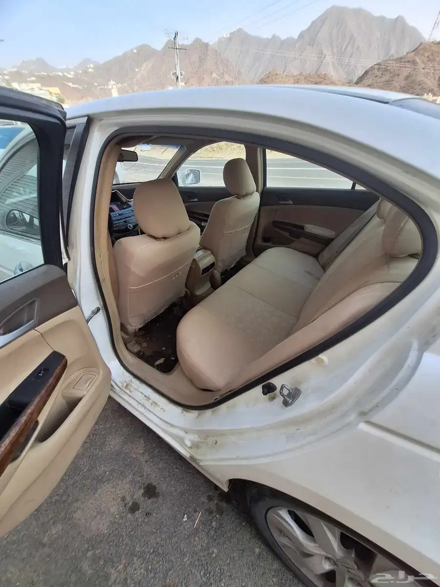 honda accord 2010 4