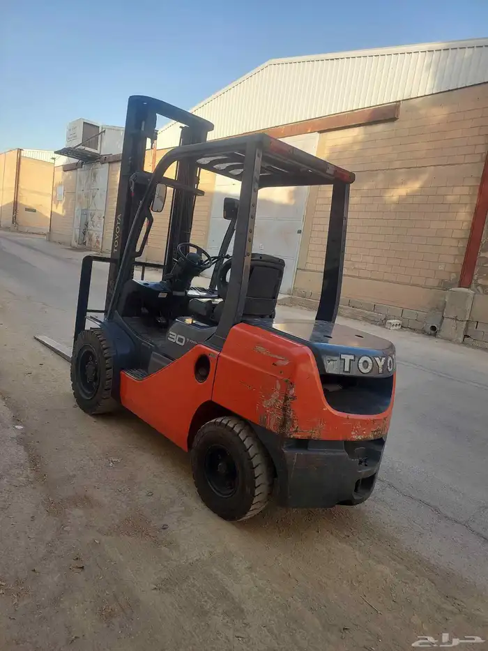 رافعه شوكية فوركلفت كرينات ونش للايجار 4