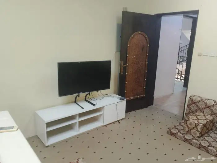 شقق للأيجار مفروشه في الروابي 8