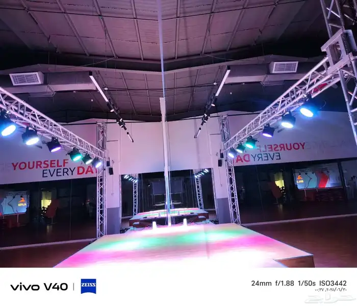 ليزرات مسارح ناديات محلات جميع المستلزمات 0