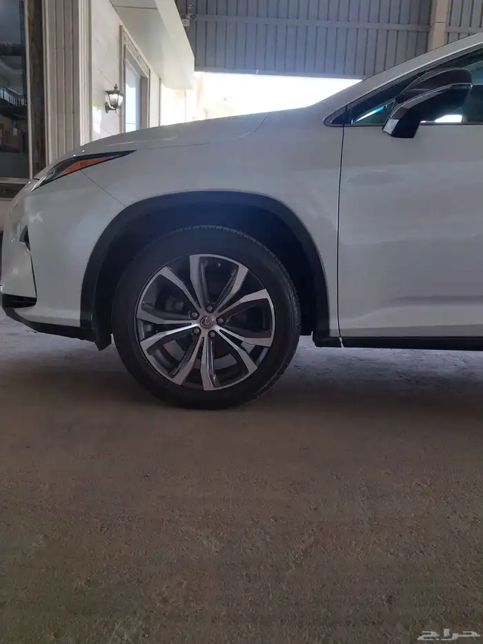 2017 لكزس RX350 42