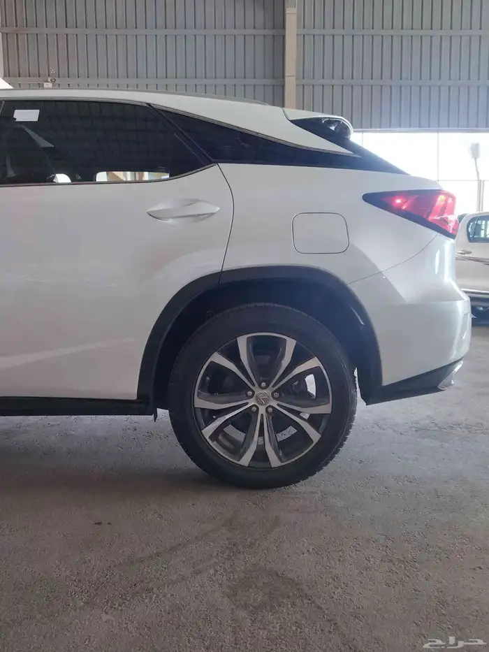 2017 لكزس RX350 43