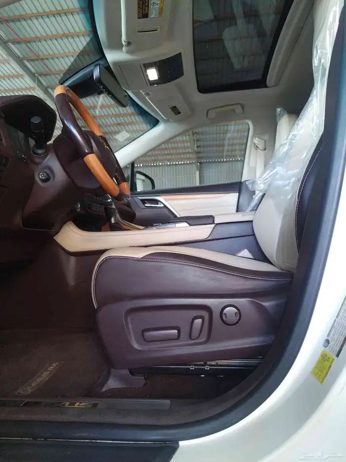 2017 لكزس RX350 23