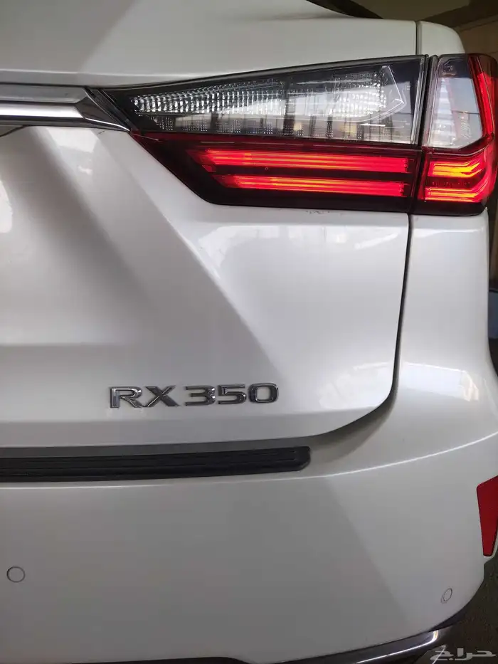 2017 لكزس RX350 37