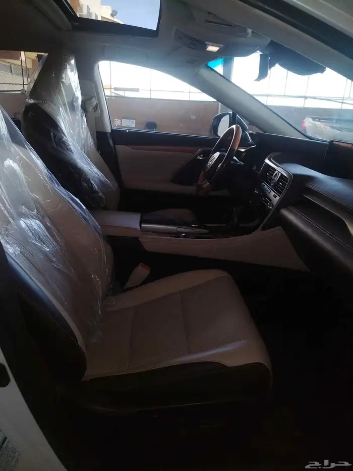 2017 لكزس RX350 17