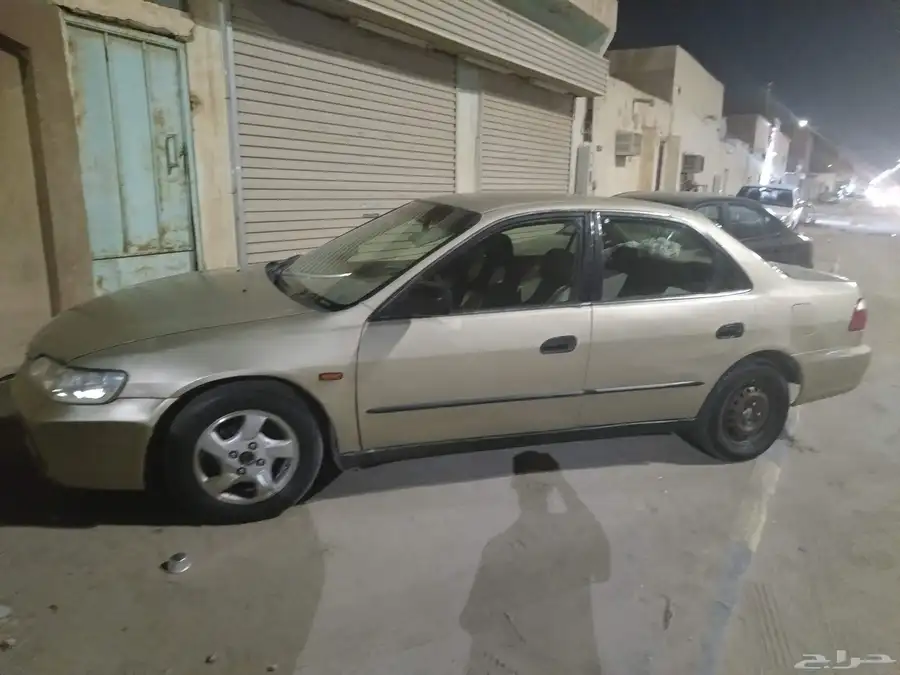 hunda accord model 2000 4