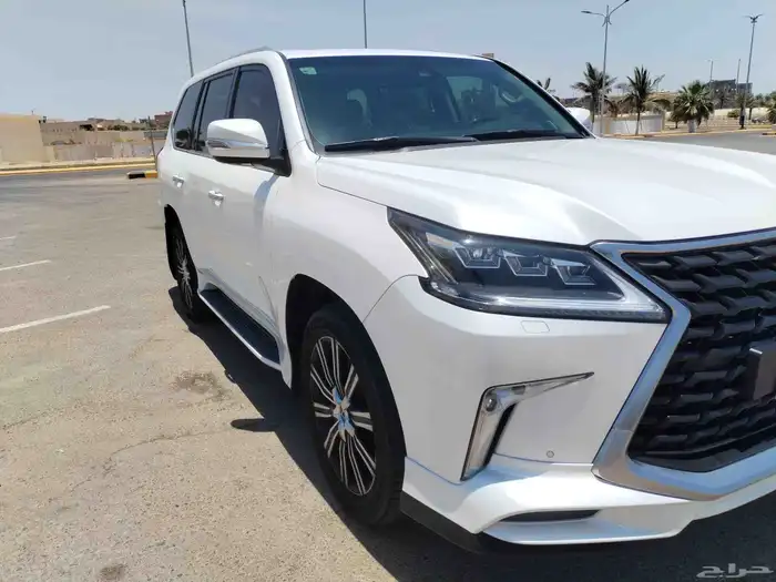 جيب لكزس LX 2021 بحالة الوكالة 6