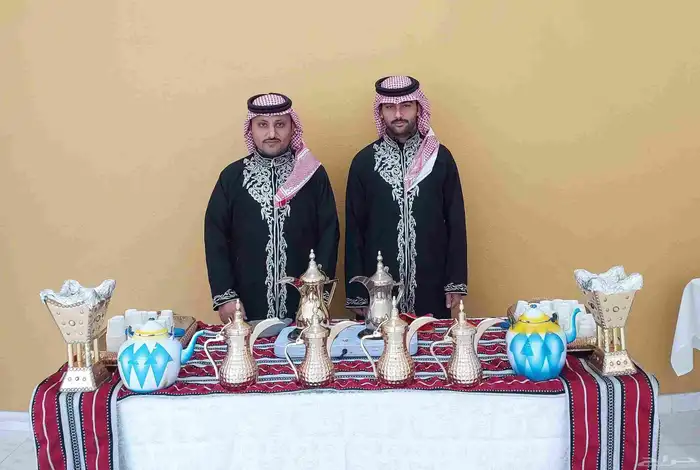 قهوجين رجال ونساء طاولات زل ...سماعات دفايات جلسات شعبية 2