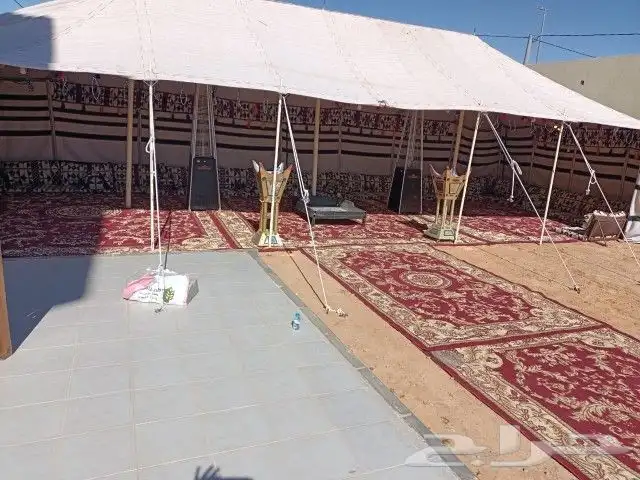 تاجير خيام بيوت شعر أسود وابيض كنب ملكي كرسي شعبيه 6