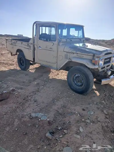 للبيع جيب شاص 83 بودي بلد محركات شرط موتر صنف داخليه بلد 0