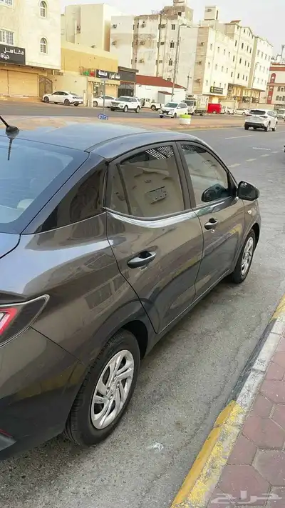 2022 i10 2
