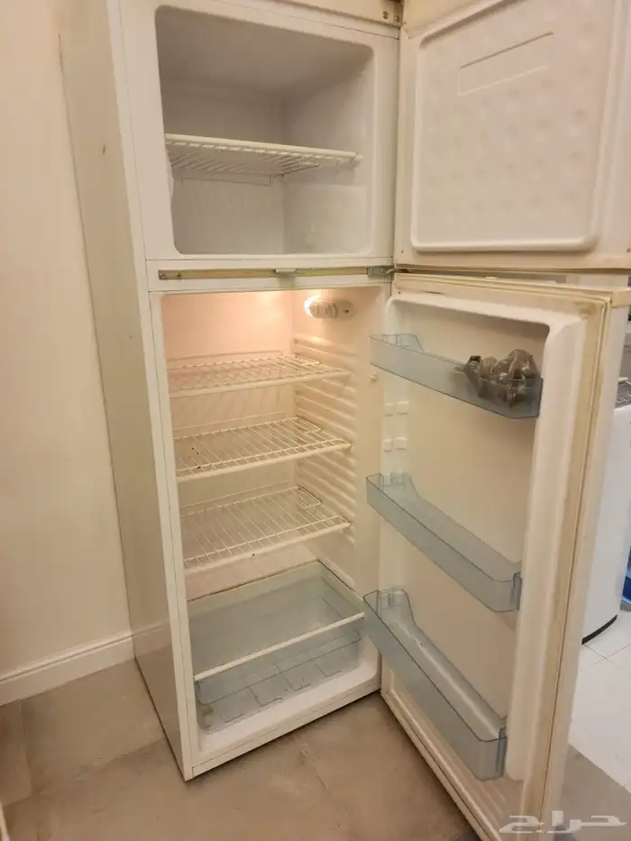 ثلاجه للبيع 2