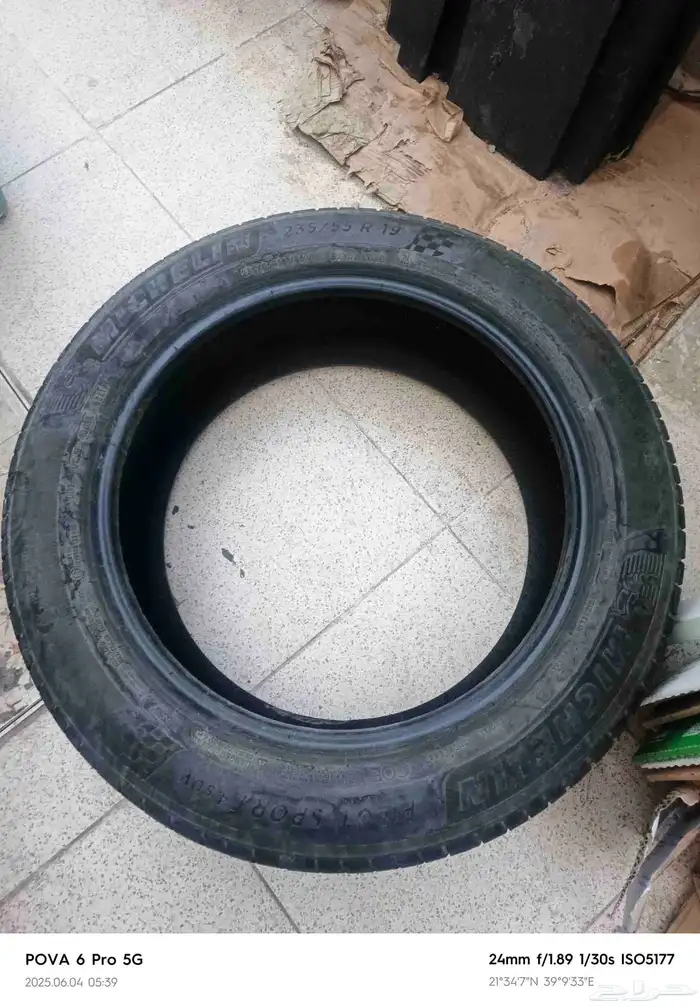 ثلاث كفرات مقاس 235 55 19 مستخدمة 0