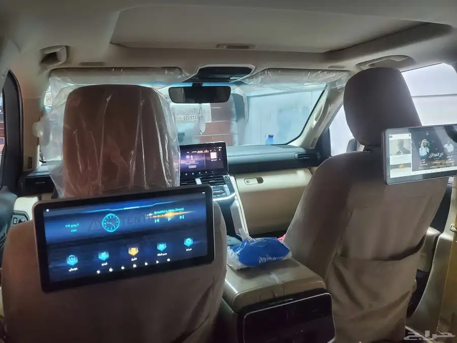 شاشات خلفيه لاندكروزر موديل 2025 1